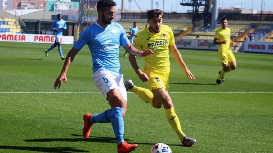 El Villarreal B pone el dominio, pero el campeón Ibiza los goles (0-3)