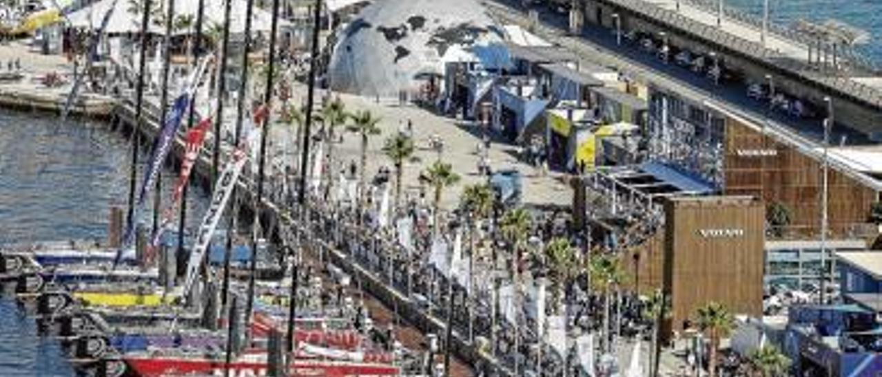Una imagen del Race Village de Alicante durante la última salida de la Vuelta al Mundo a Vela.
