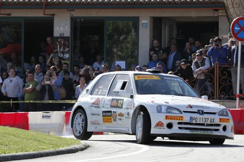 El olor a gasolina se apodera de O Castro con el Rallye Rías Baixas