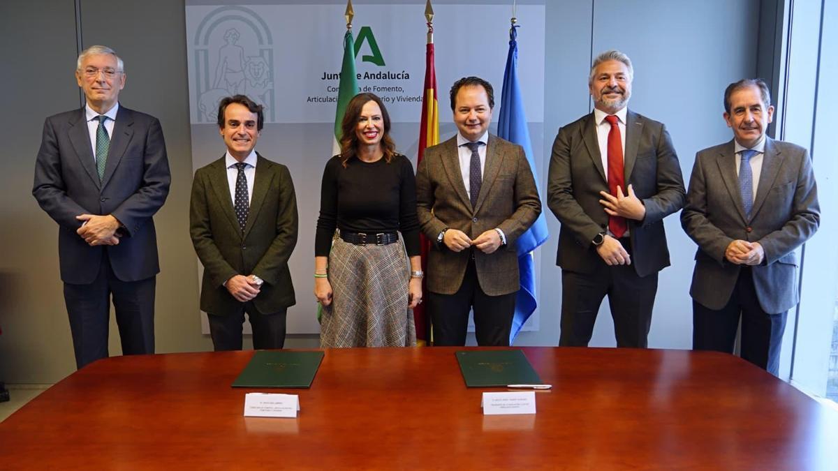 El Clúster Andalucía Logistics y la Junta firman un protocolo para impulsar la competitividad logística andaluza
