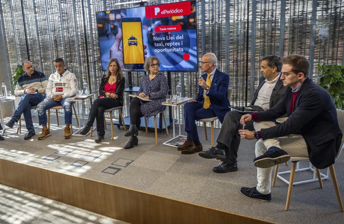 "El taxi no fa fora les plataformes"