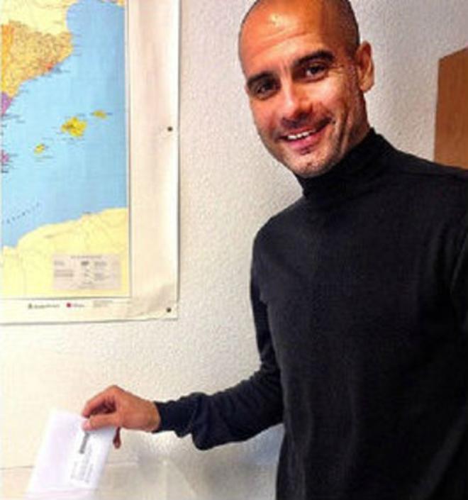 Pep Guardiola vota en el consulado de Múnich.