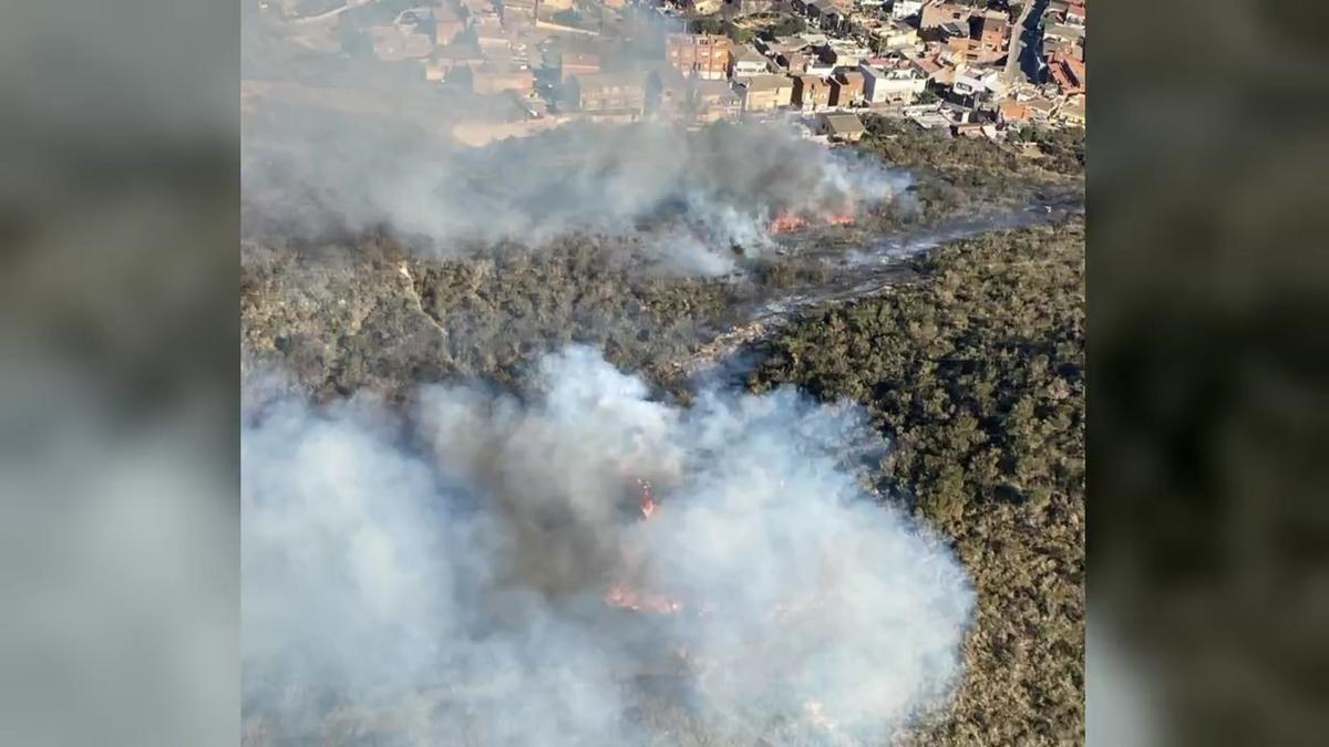 Incendi forestal a Puig Castellar, a Sant Vicenç dels Horts