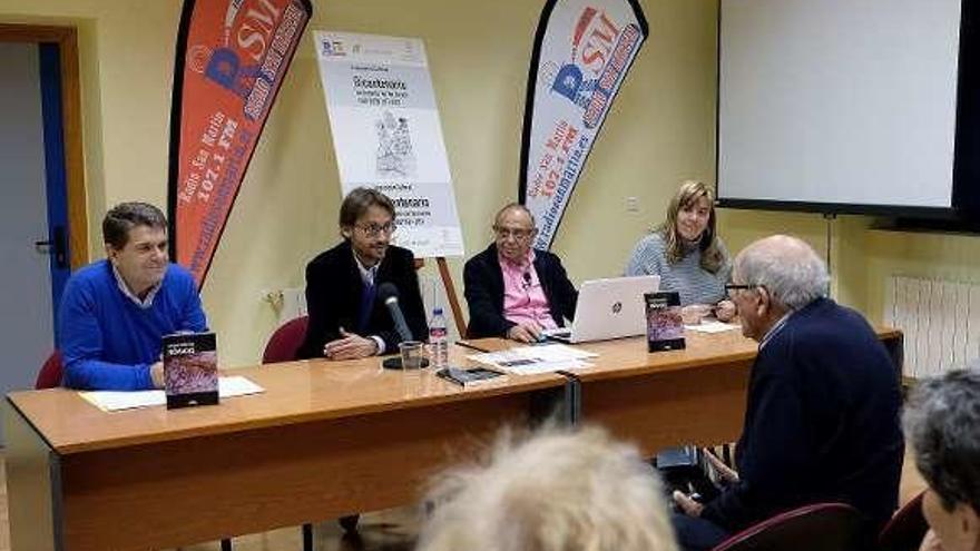 Presentación del libro &quot;Nómadas&quot;, en El Entrego.