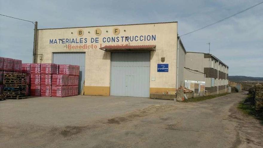 Nave de construcción asaltada en San Vitero en los últimos días.