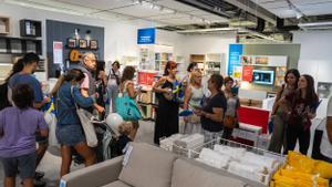 La tienda que Ikea caba de abrir en el centro comercial Glòries el día de su inauguración