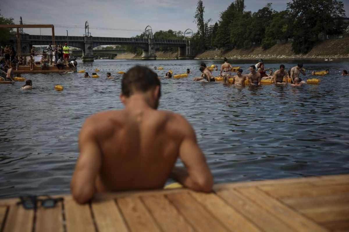 París vuelve a nadar en el Sena después de más de un siglo