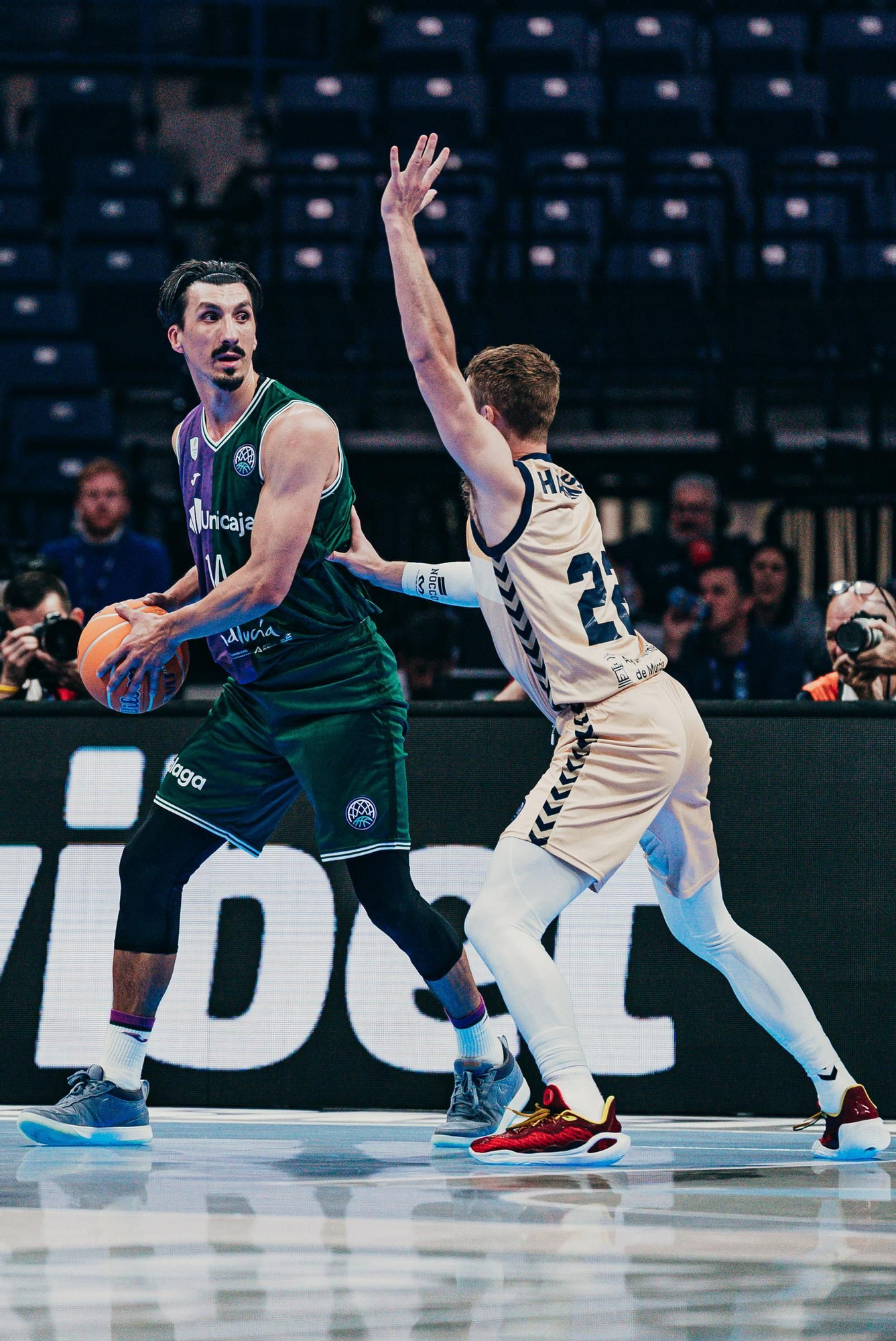 El UCAM Murcia - Unicaja de la Final Four de la BCL, en fotos