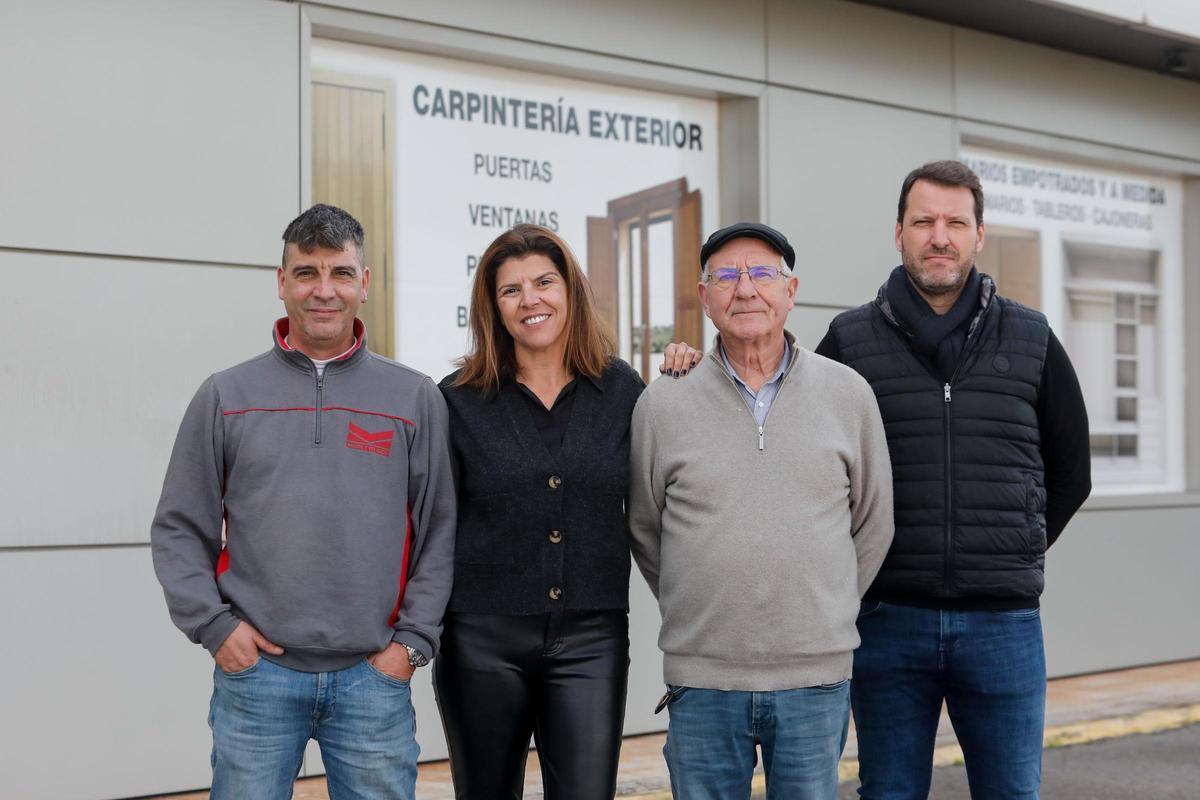 Víctor, Verónica, Víctor (padre) y Francisco Muñoz Velasco.