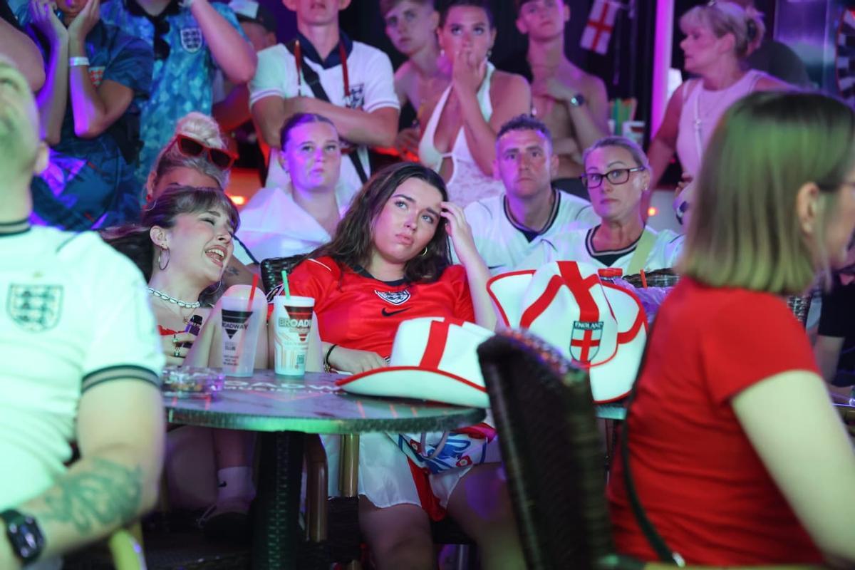 Argentina celebra el pase a la final en Alicante e Inglaterra llora en Benidorm: las dos caras de la moneda