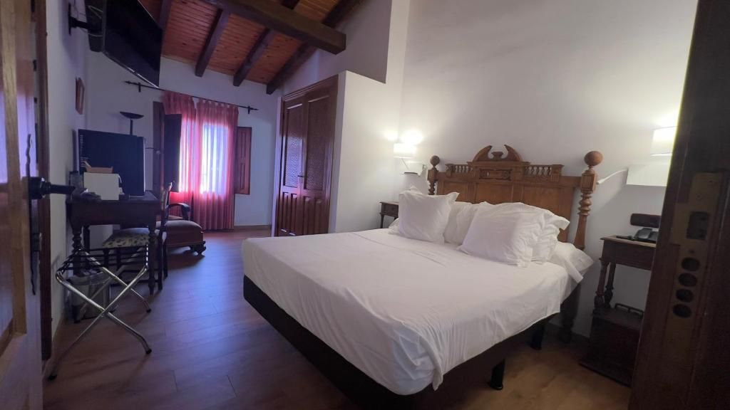FOTOGALERÍA | Así es el hotel rural de La Vera en el que se ha alojado el Rey Felipe VI.