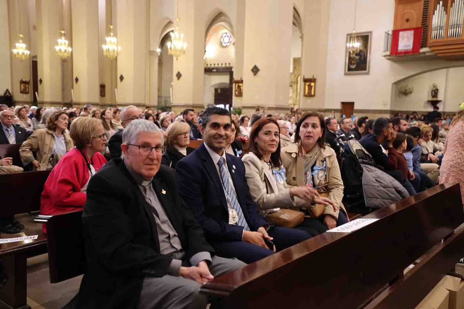 Encuentro de los niños con la Virgen del Lledó en Castelló