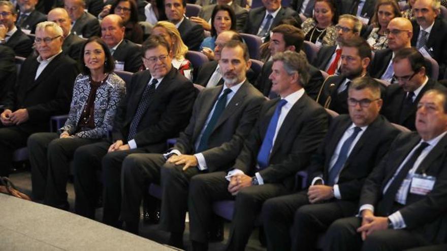 Llegada del rey Felipe VI a la inauguración del 21 Congreso Nacional de Empresa Familiar