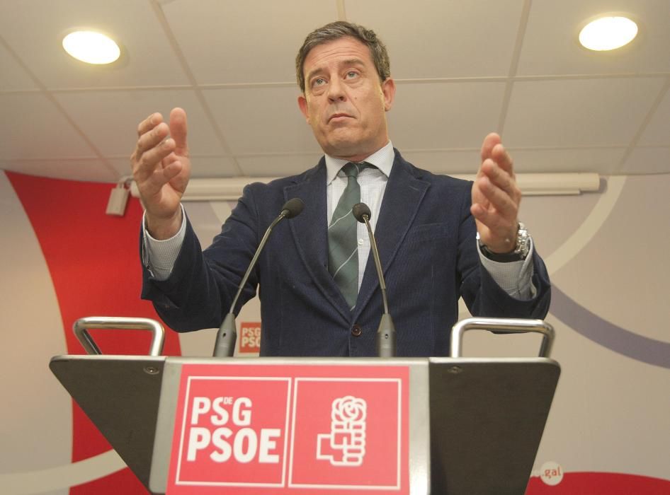 Besteiro anuncia su dimisión como líder del PSdeG