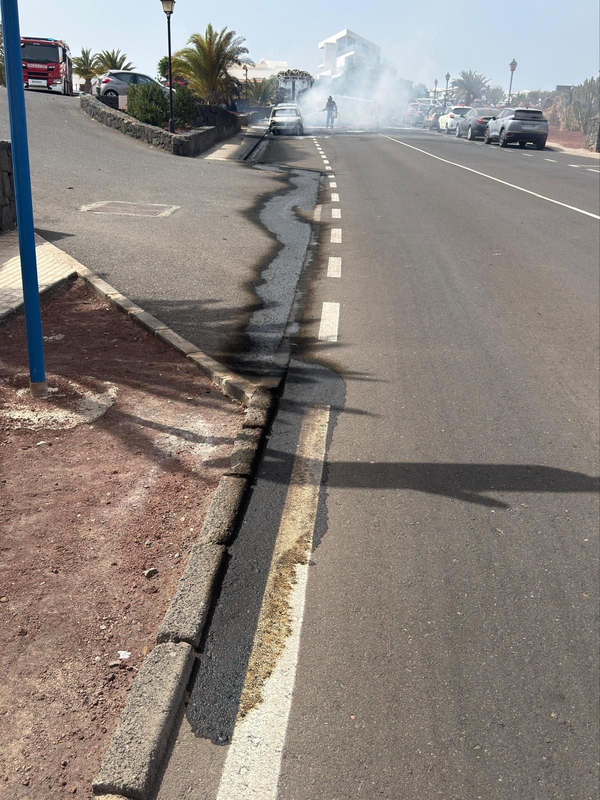 Incendio de una guagua en Lanzarote