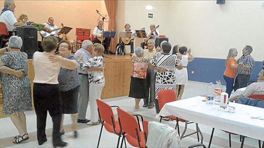 Los mayores celebran en convivencia el &quot;Día Internacional del Mayor&quot;