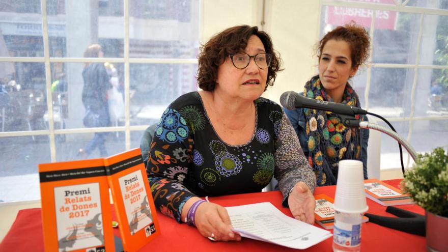 La mujer hindú y la docencia marcan el libro &quot;Relats de Dones 2017&quot;