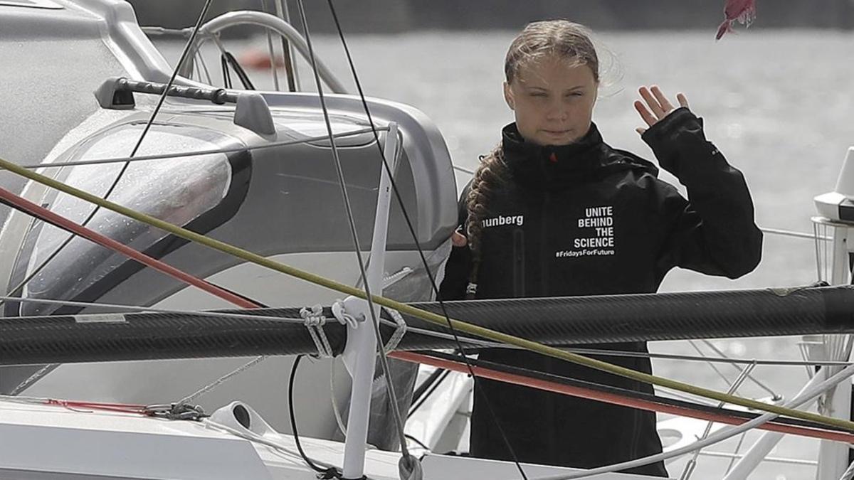 Greta Thunberg, a bordo del 'Malizia II', a su llegada a Nueva York.