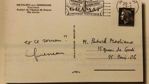 La postal que Raymond Queneau envió a Patrick Modiano.