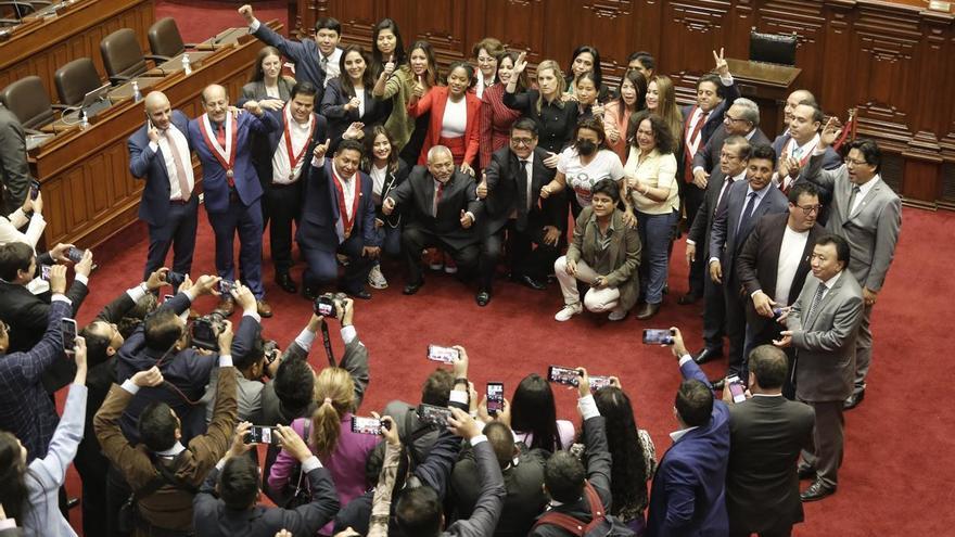 Las claves para entender la detención del presidente Castillo y la inestabilidad política en Perú
