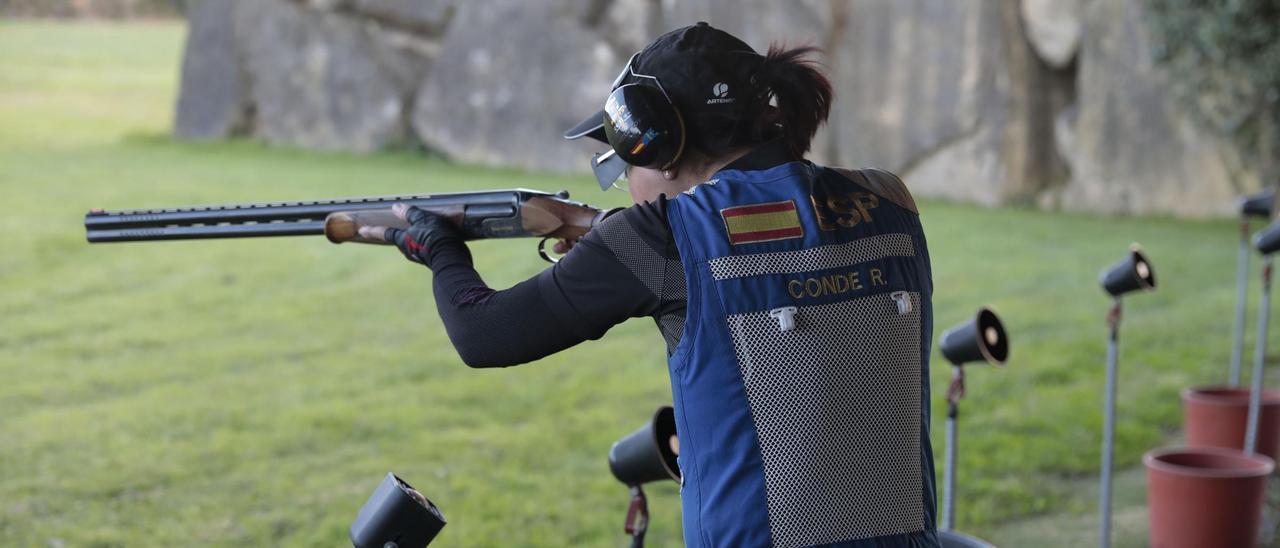 Tiro, el deporte que enamora a más de un millar de gijoneses