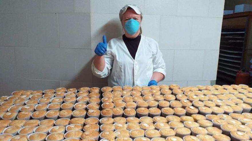 Un dulce tentempié desde Riolobos para los sanitarios del hospital de Plasencia