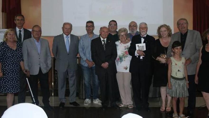 El Ateneo Cultural entrega  sus premios literarios