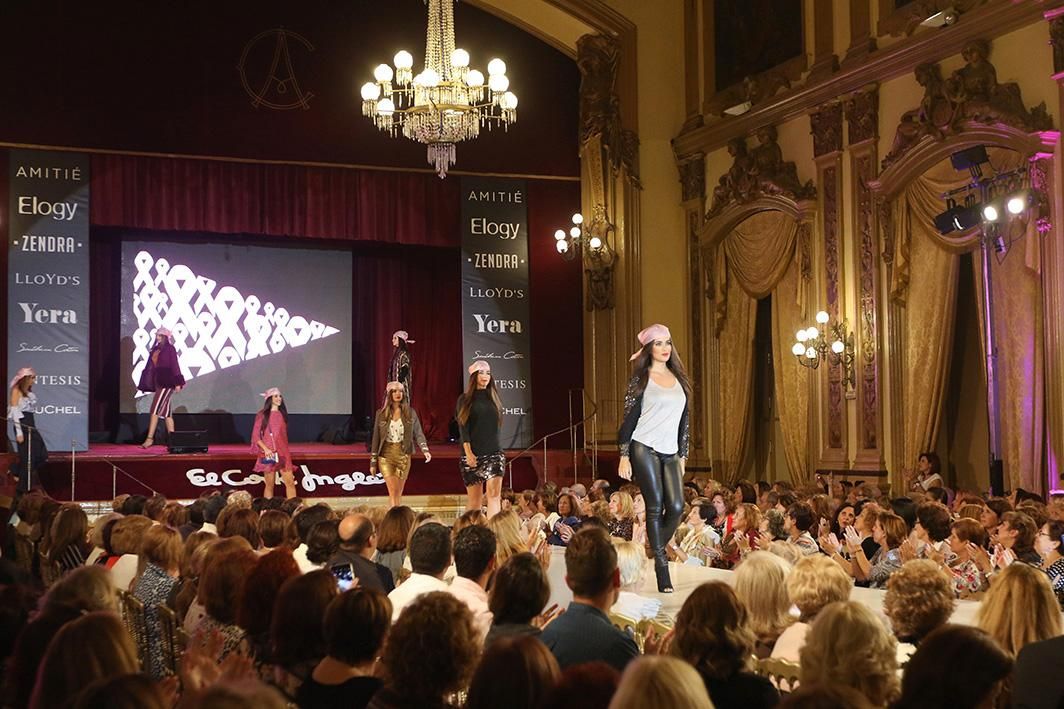 Desfile de moda a favor de la Asociación Española Contra El Cáncer