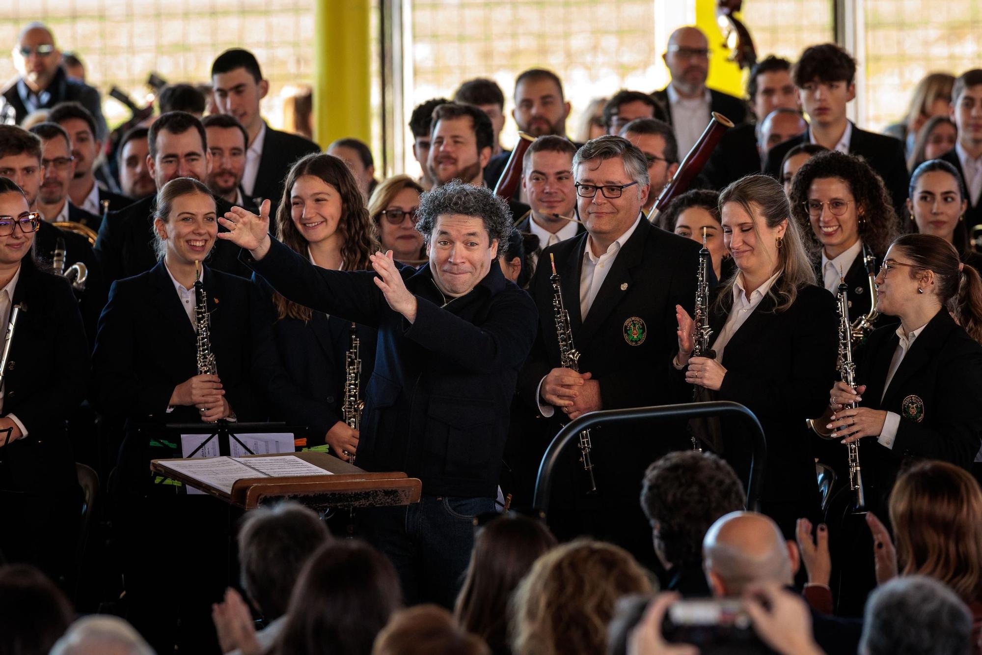 Dudamel vuelve a dirigir bandas de música en Castellar-l'Oliveral