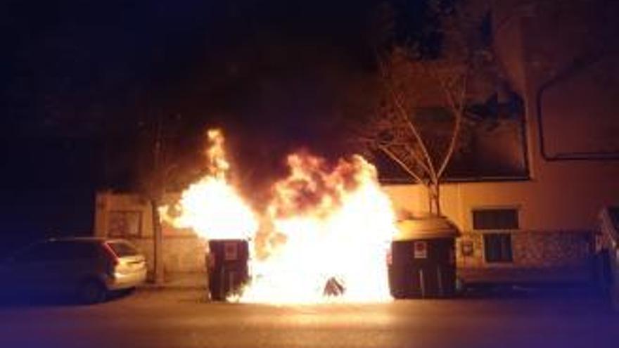 Und erneut brennen Container in Palma de Mallorca