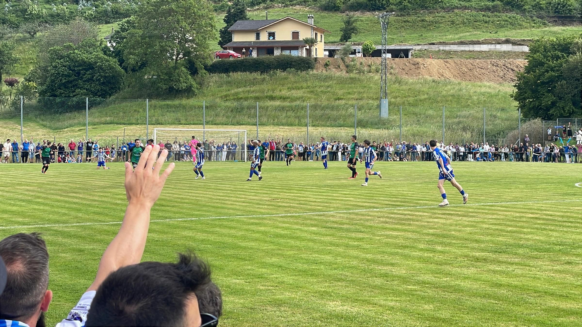 En imágenes: Así fue el duelo entre el Treviense y el Cornellana por un puesto en segunda