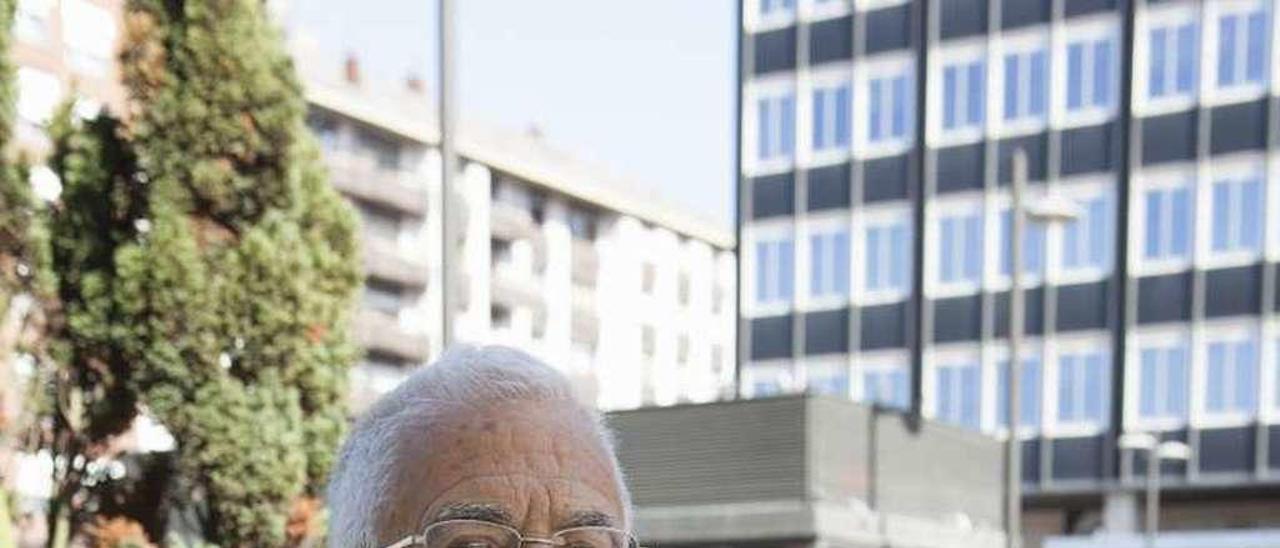 Omar Fernández de Cañizares, en la plaza del Fresno.