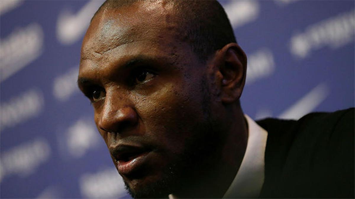 Abidal: "Tenemos muchos centrales. Decisión del míster"