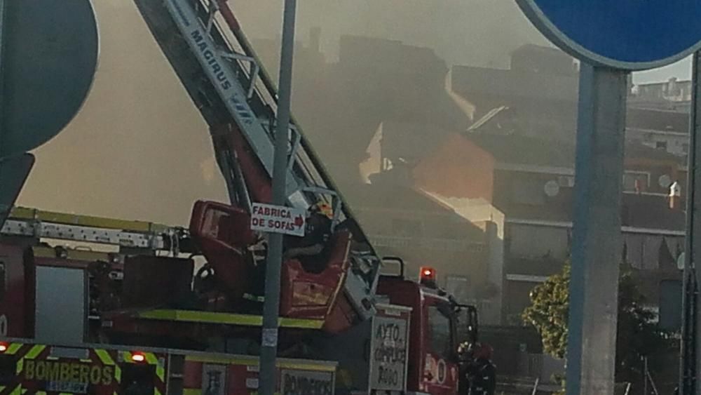 El fuego ha afectado al aislante del suelo de la instalación, que está cerrada desde hace dos años