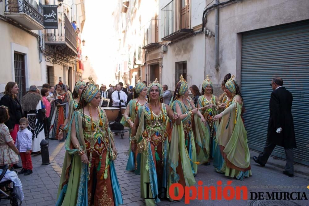 Procesión Desfile día 3 de Mayo en Caravaca