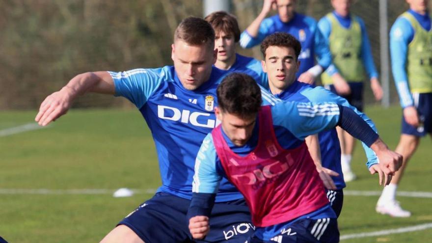 Los planes del Oviedo en Albacete: presión a la salida del rival, carácter ofensivo, mismo equipo...