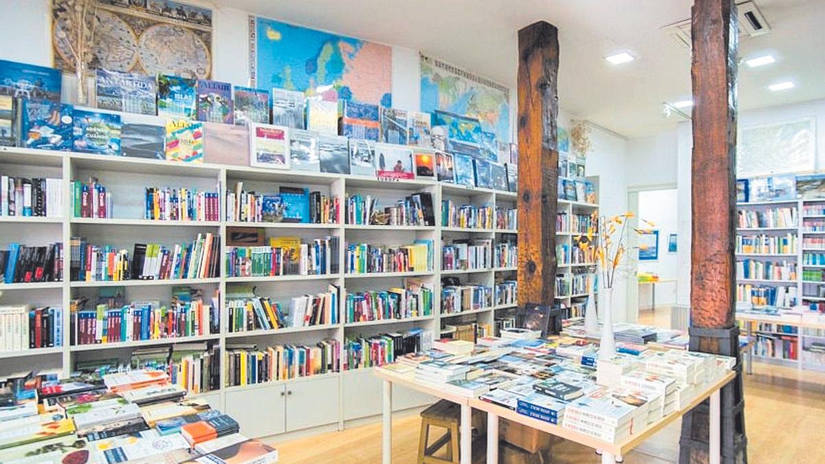 Imagen interior de la librería Tierra de Fuego, en Madrid
