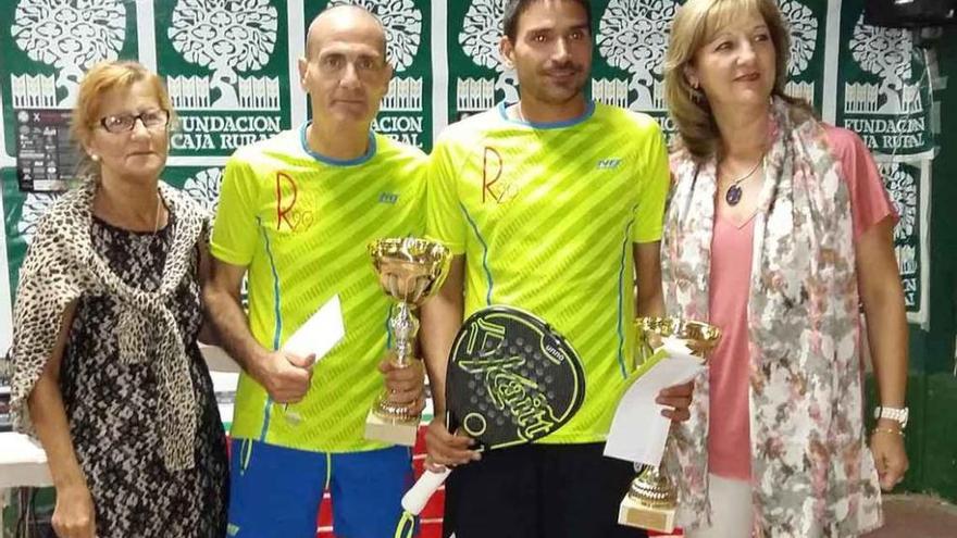 Segurado y Eguaras, pareja ganadora en categoría masculina.