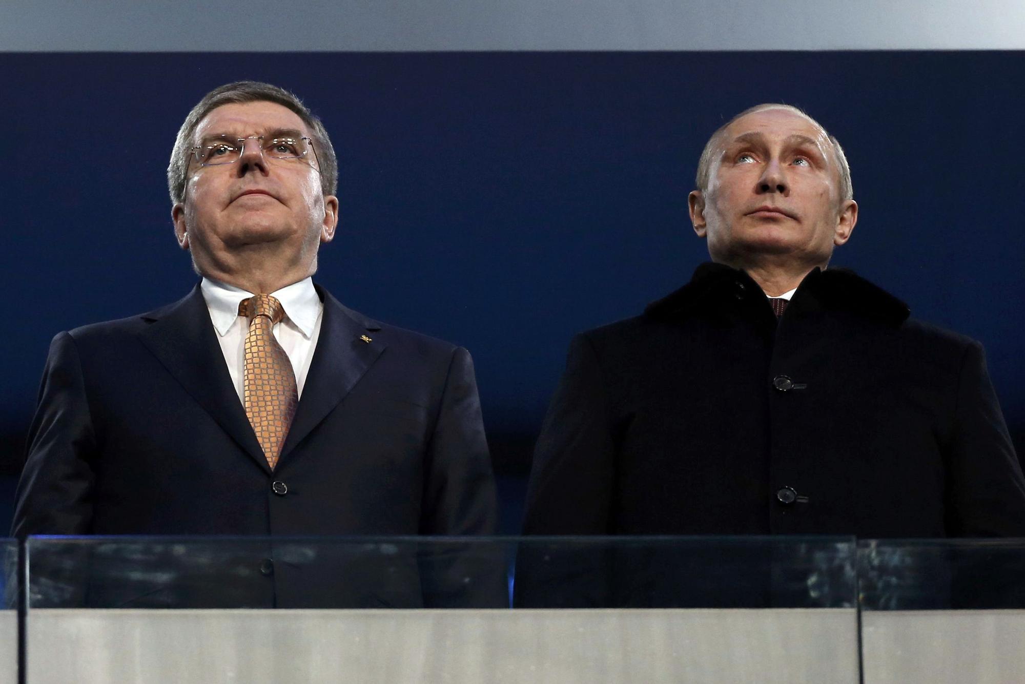 Thomas Bach, presidente del Comité Olímpico Internacional, con Vladimir Putin.