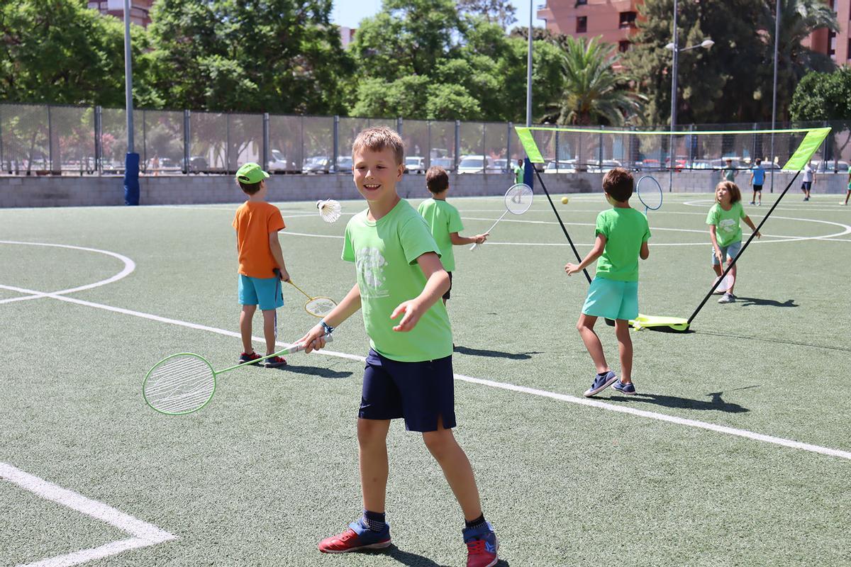 Al igual que en Primavera, las Escuelas de Verano FBCV cuentan con una amplia programación de actividades lúdicas y deportivas.