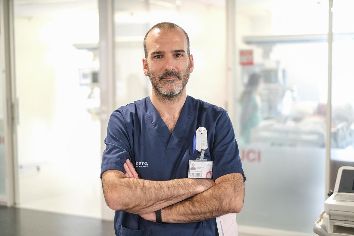Luis González, cardiólogo en el Hospital del Vinalopó en Elche