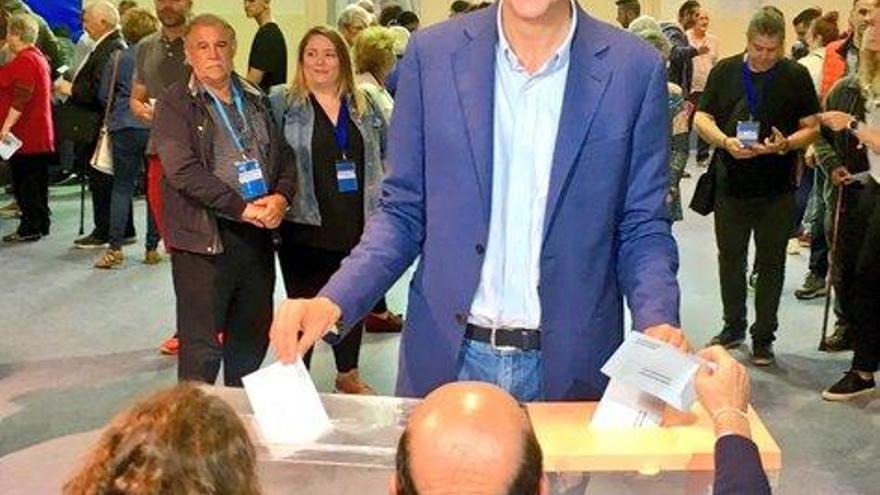 Albiol vuelve a ganar en Badalona pero un pacto de izquierdas podría arrebatarle la alcaldía