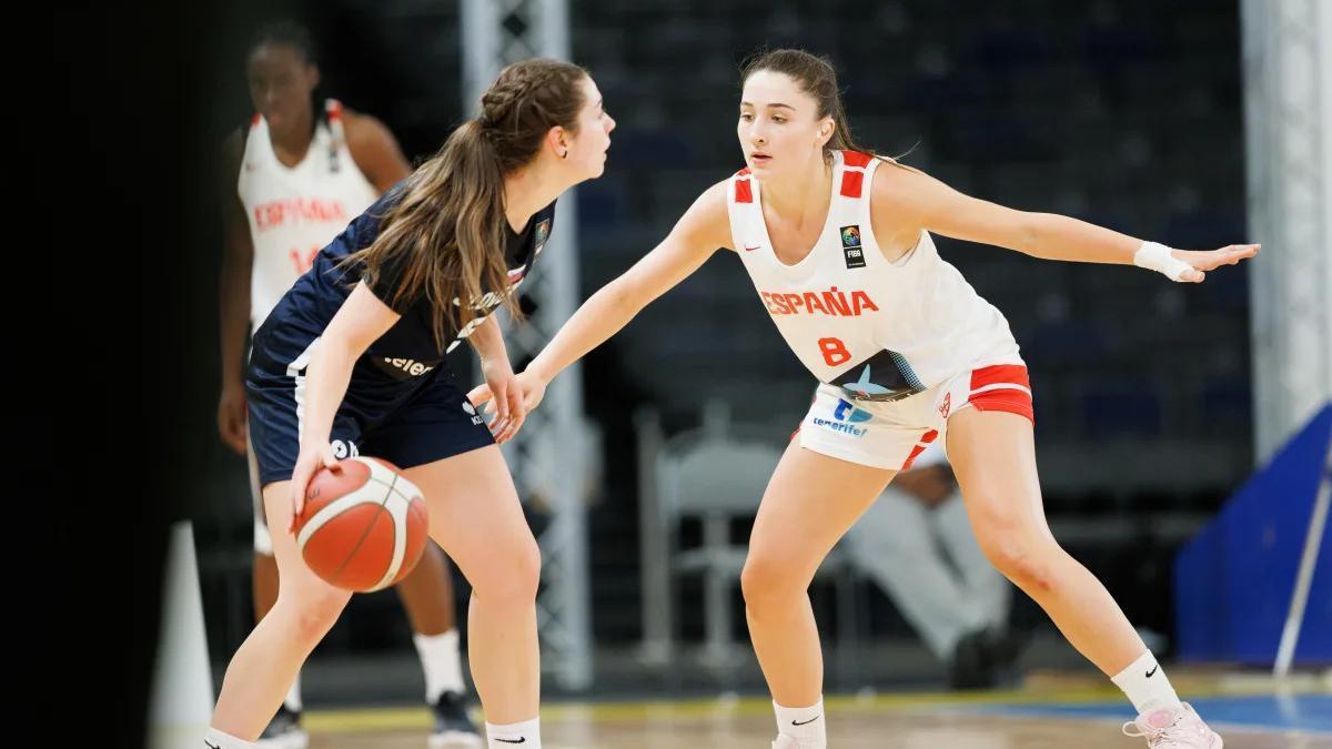 Marta Llompart durante su encuentro de fase de grupos frente a Eslovenia.