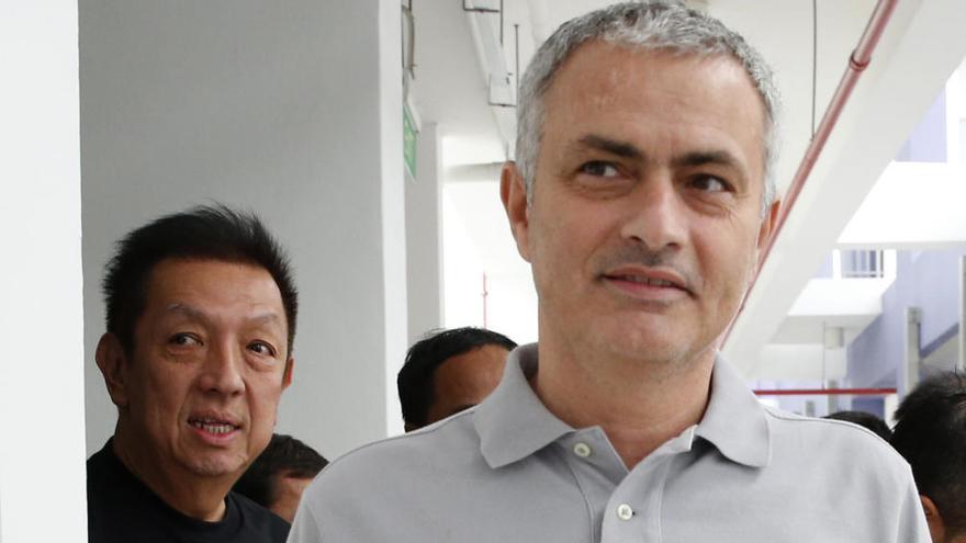 Mourinho: &quot;Peter Lim es un hombre sabio&quot;