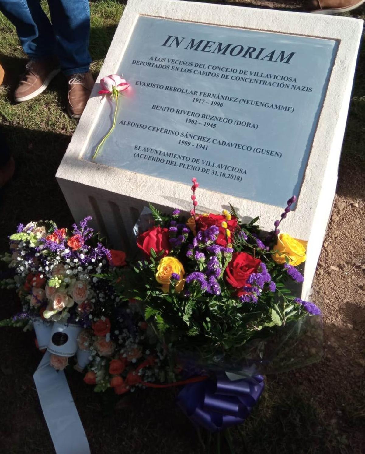 El monolito de Villaviciosa.