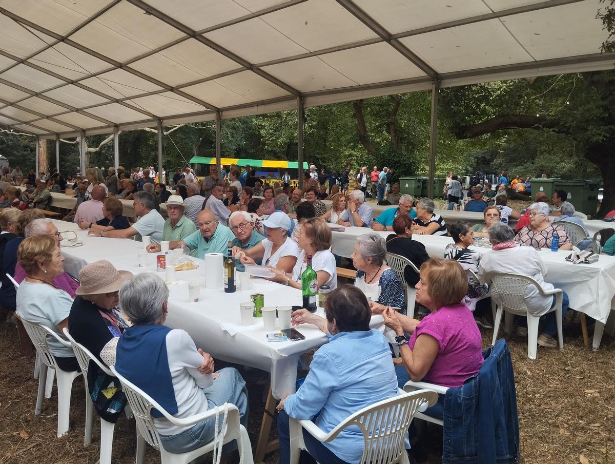 Comida del encuentro de mayores en Porcía.