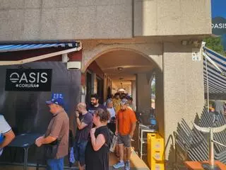 Día de colas en Riazor antes del Deportivo-Elche: por la camiseta naranja de protesta a la campaña de socios y en las taquillas