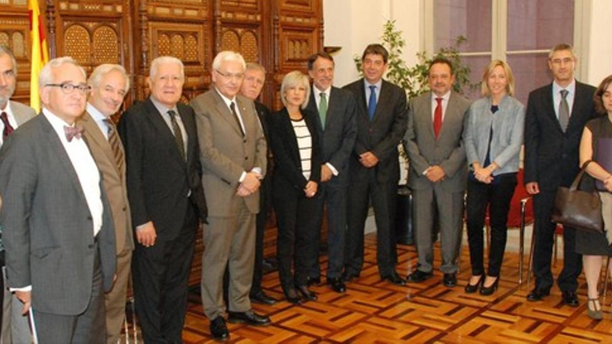 Participantes en la constitución de la Fundació Catalunya Cultura.