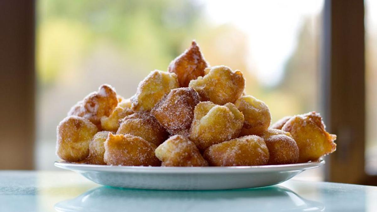 Buñuelos de viento, no tan ligeros como dice su nombre.