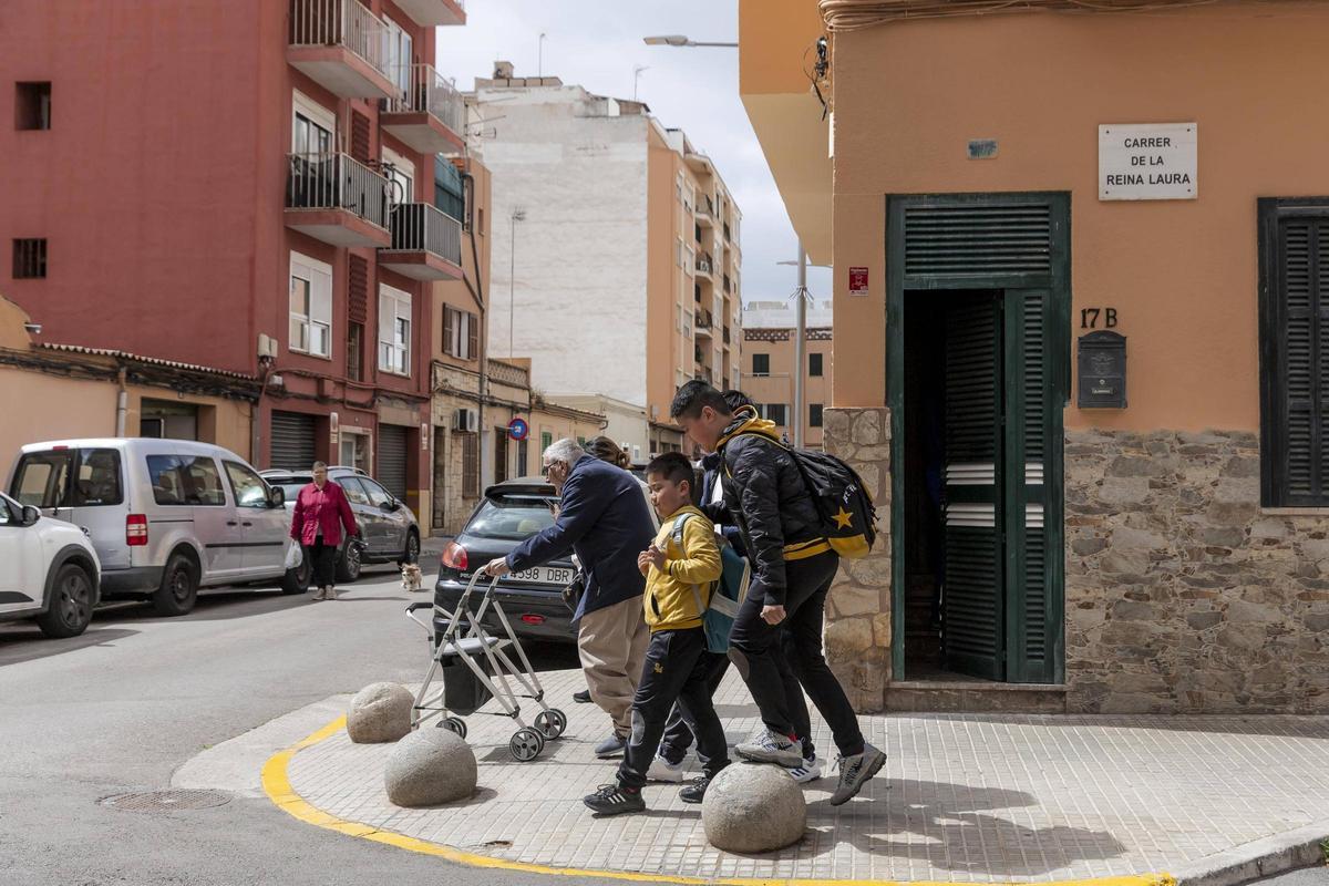 FOTOS | Reina Laura, la calle que nació de un error y se quedó para siempre